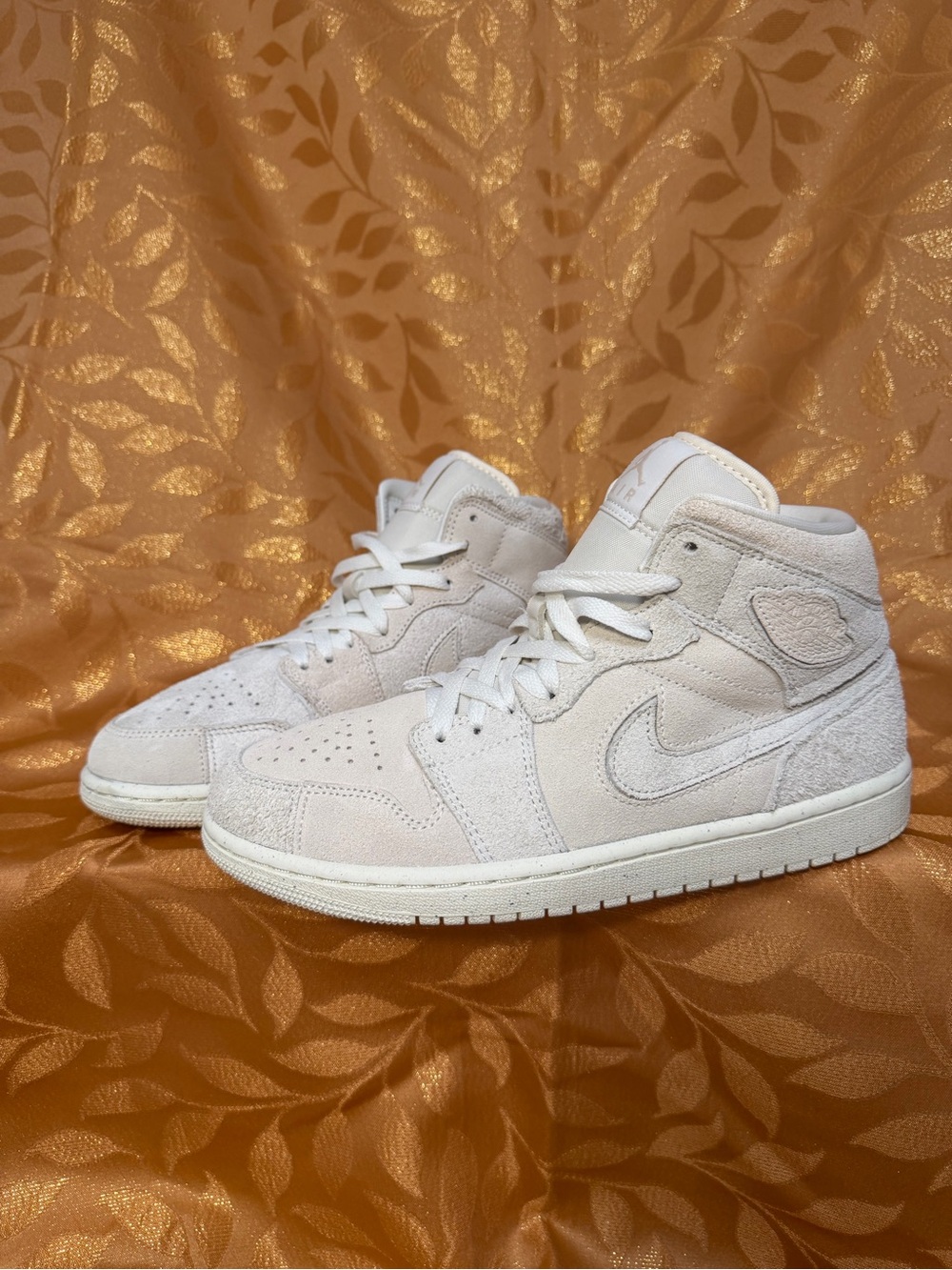 Nike Air Jordan 1 Mid SE Craft Suede Sneakers in Soft Beige
